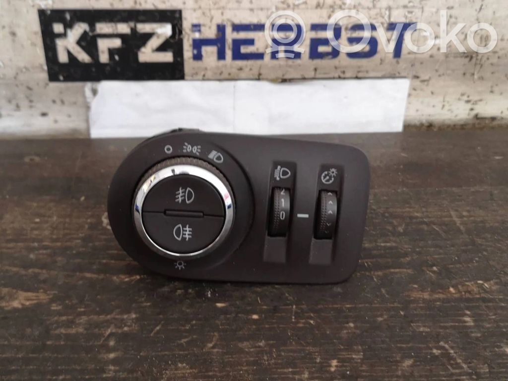 Opel Meriva B Šviesų jungtukas 