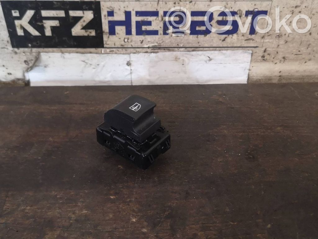 Smart ForFour II W453 Electric window control switch 