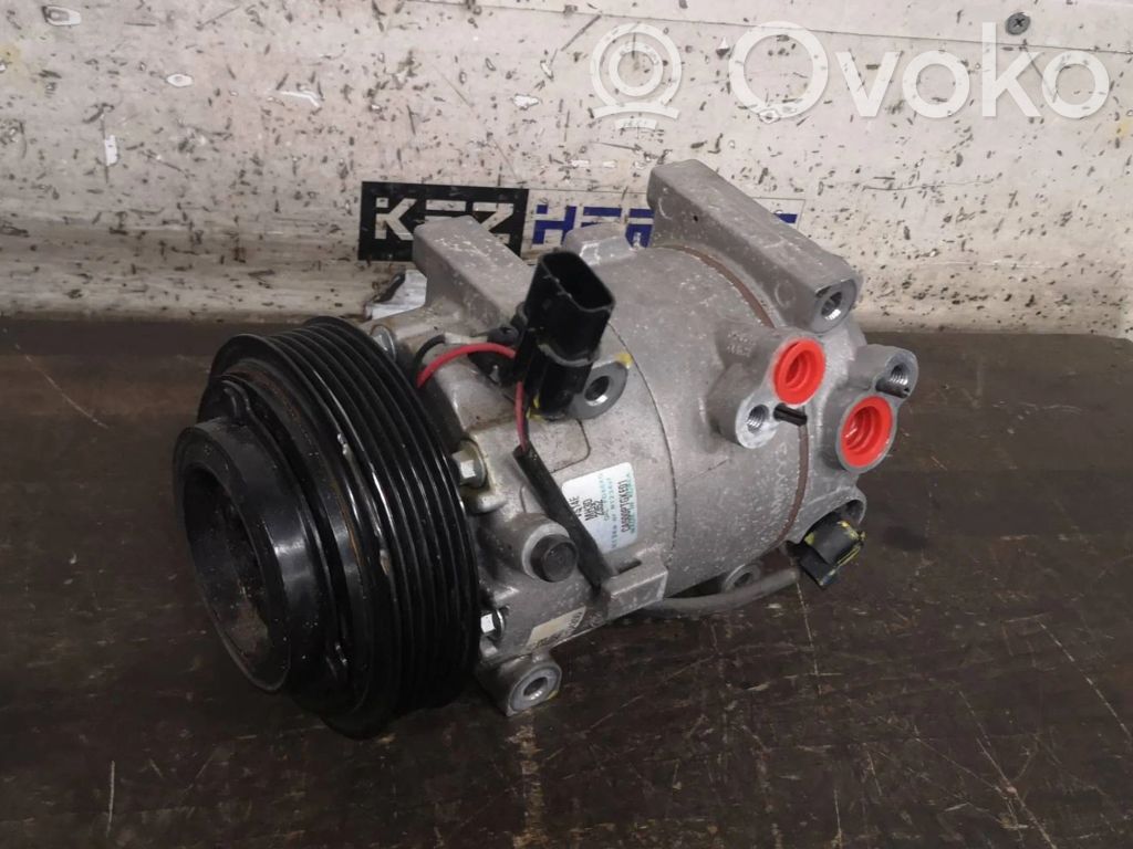 Hyundai i30 Air conditioning (A/C) compressor (pump) 