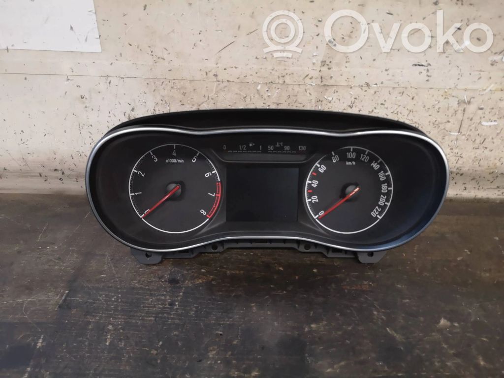 Opel Corsa E Speedometer (instrument cluster) 