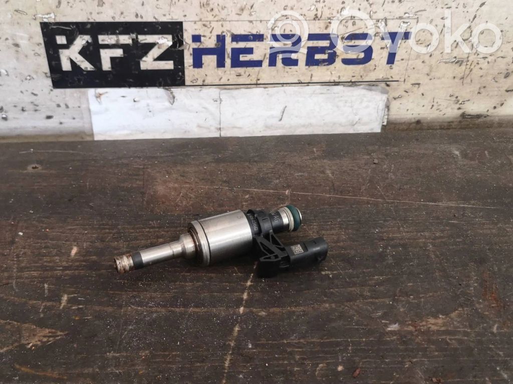 Volkswagen Golf VII Injector combustibil 
