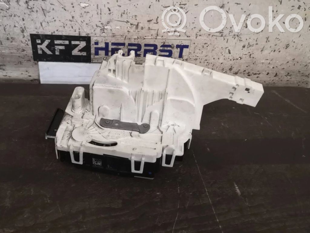 Volkswagen Crafter Etuoven lukko 