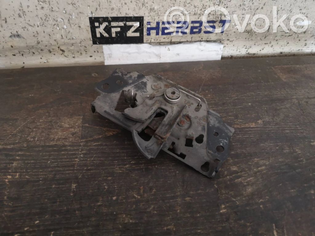Spyna variklio dangčio   BK3116E624AD,BK3116E624AD,BK3116E624AD