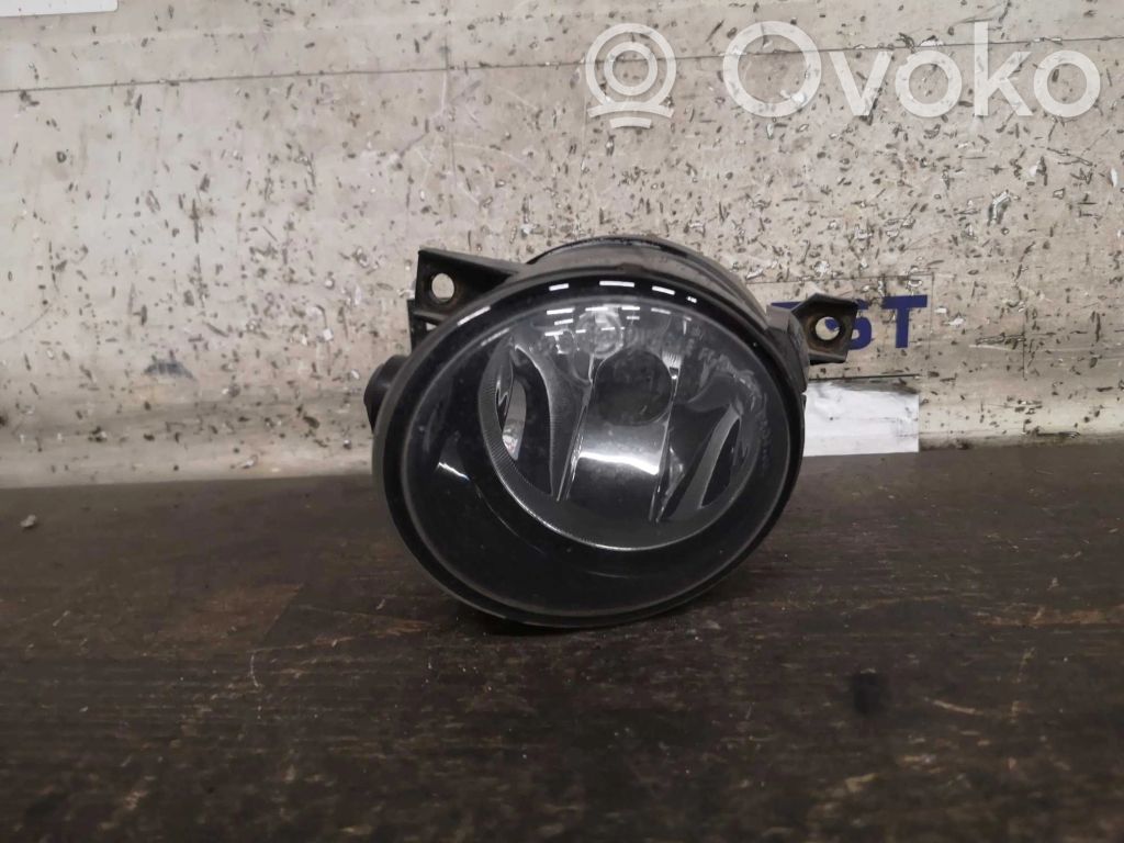 Volkswagen Golf V Front fog light 