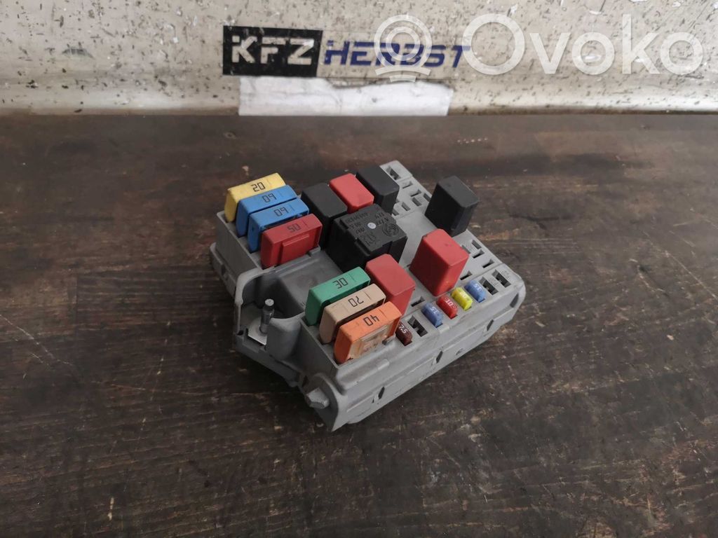 Fiat Punto (188) Skrzynka bezpieczników / Komplet 