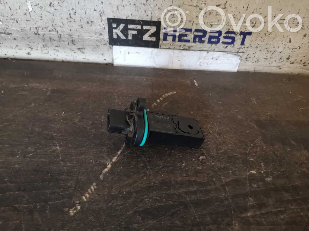 Opel Adam Przepływomierz masowy powietrza MAF 