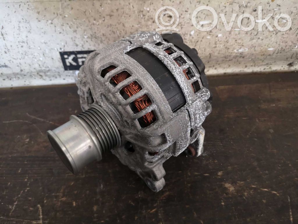 Volkswagen Golf VII Generator/alternator 