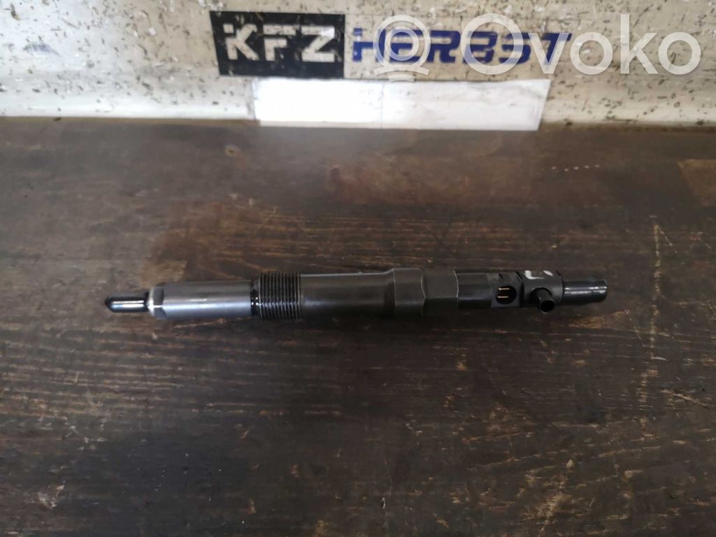 Ford Mondeo Mk III Wtryskiwacz paliwa 