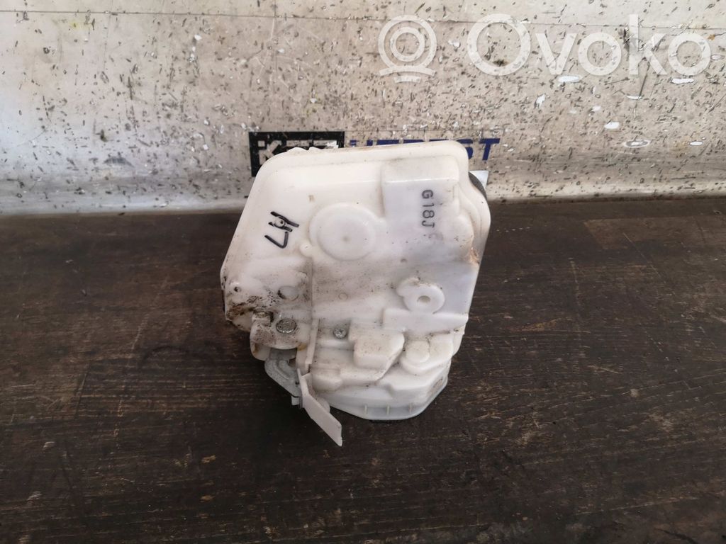 Mazda 2 Rear door lock 