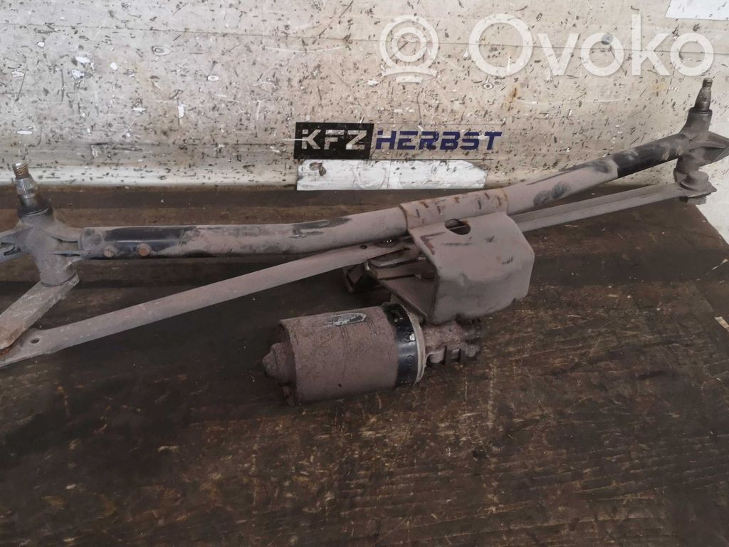 Audi 80 90 S2 B4 Front wiper linkage and motor 