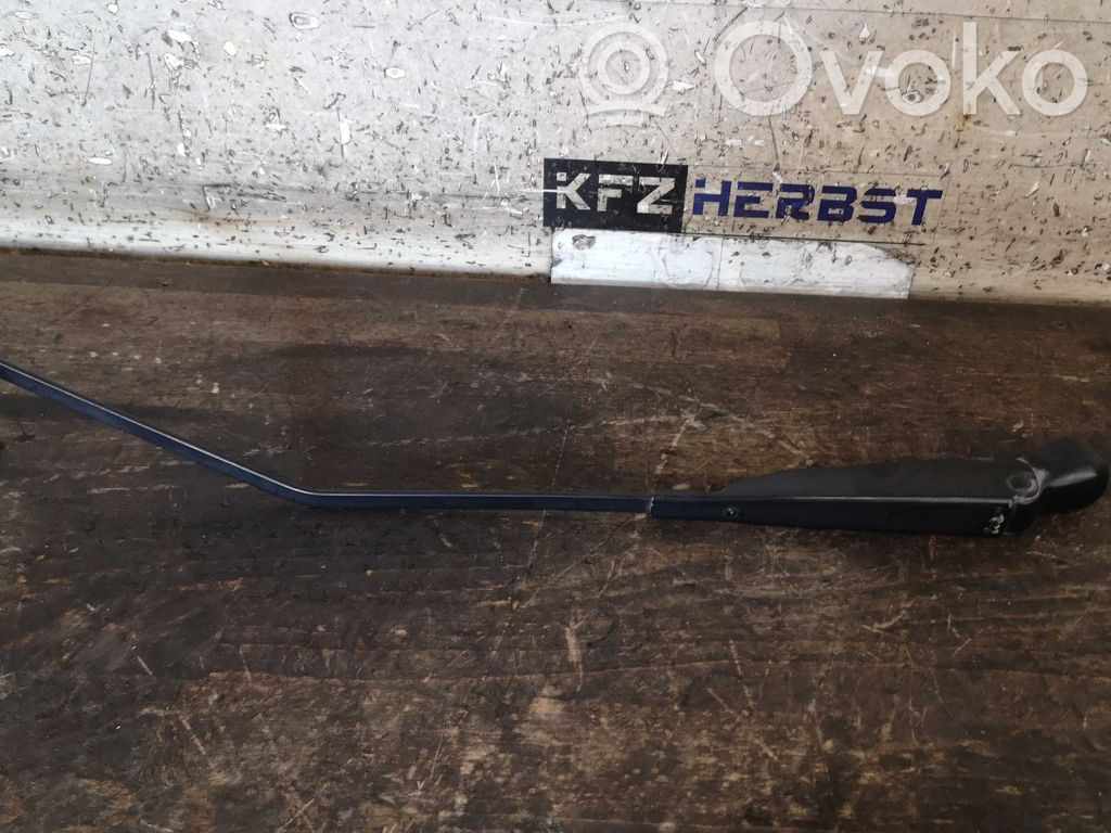 Opel Vivaro Brazo del limpiaparabrisas trasero