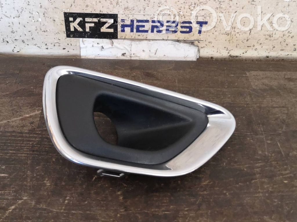 Jeep Grand Cherokee Moldura/rejilla de la luz antiniebla delantera 