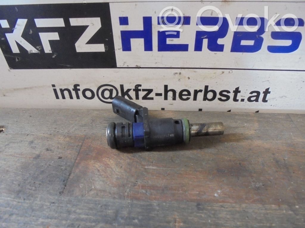 Mercedes-Benz A W169 Inyector de combustible 
