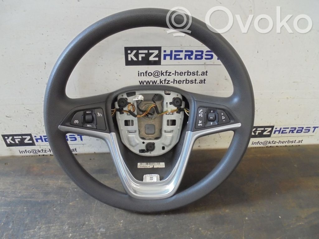 Opel Astra J Ohjauspyörä 