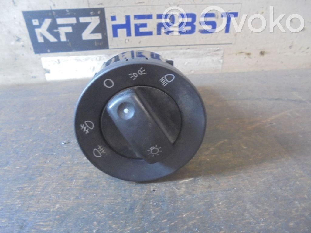 Seat Exeo (3R) Interrupteur d’éclairage 