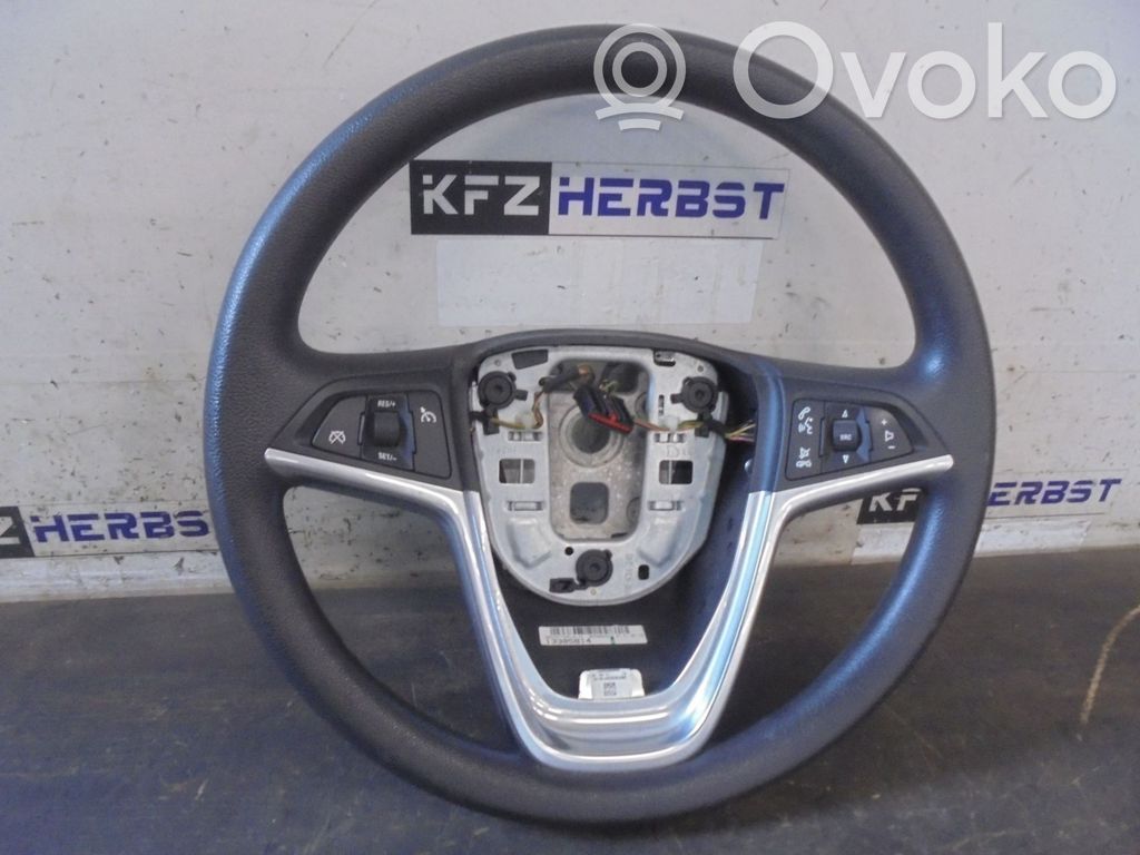 Opel Astra J Ohjauspyörä 