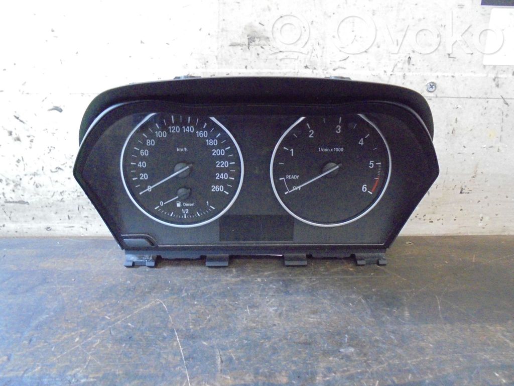 BMW 1 F20 F21 Nopeusmittari (mittaristo) 