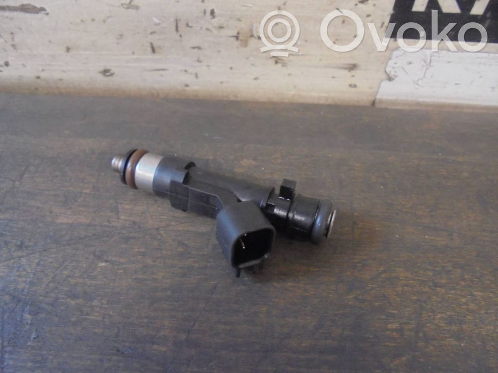Ford Fiesta Inyector de combustible 