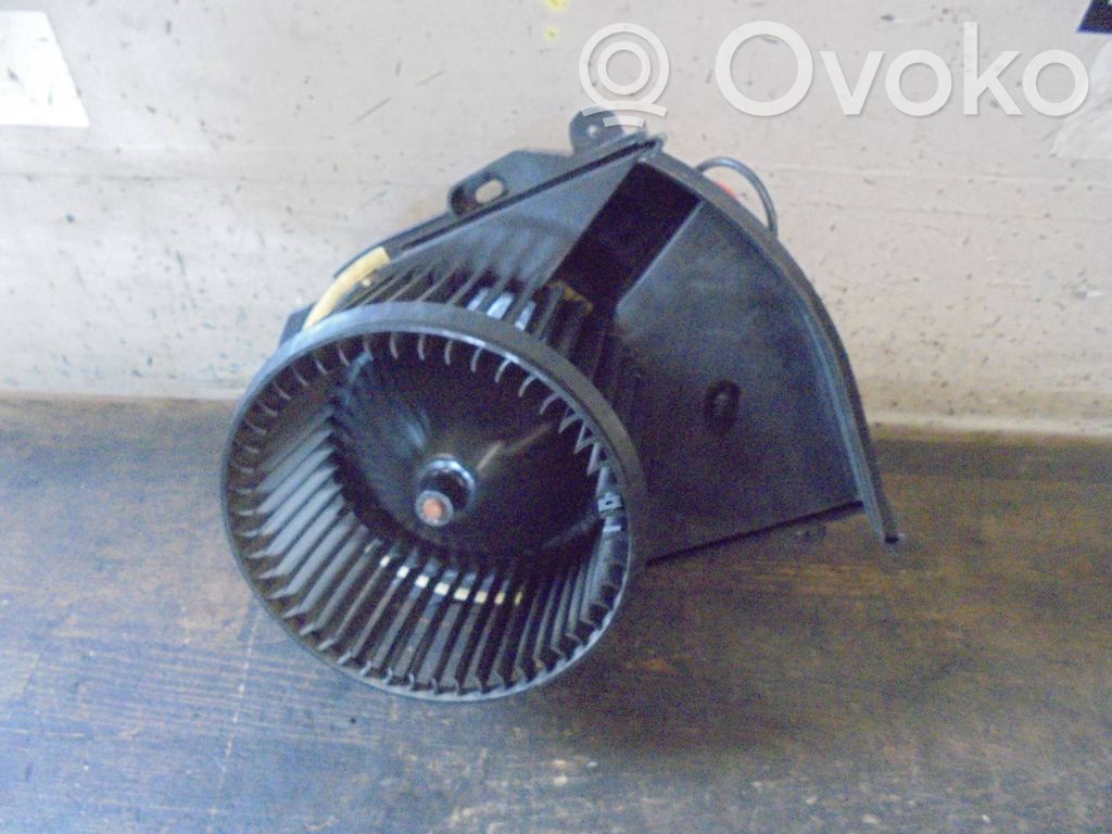 Peugeot Expert Mazā radiatora ventilators 