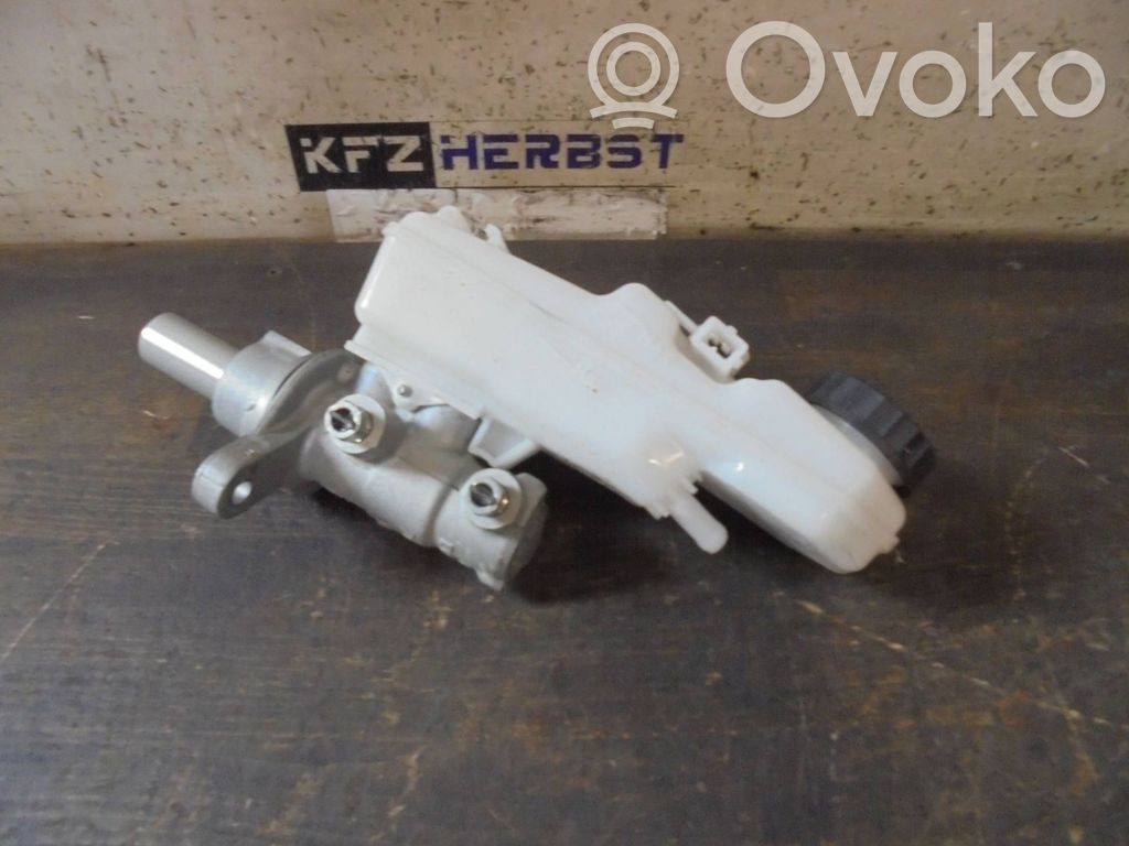 Toyota Auris E180 Główny cylinder hamulca 