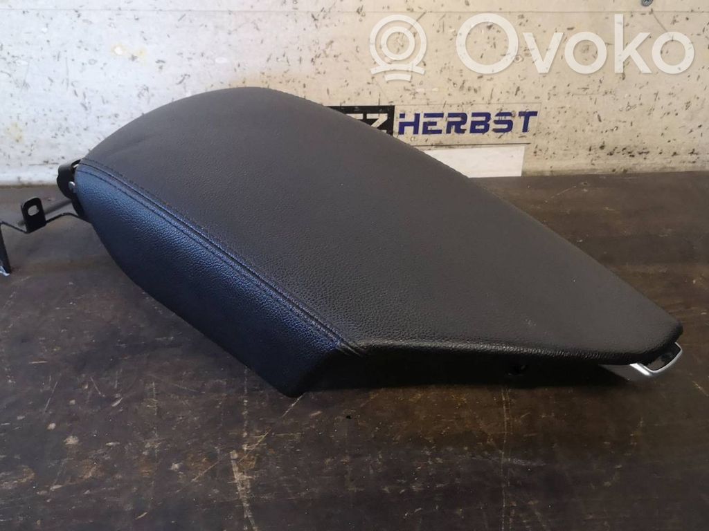Hyundai i40 Reposabrazos 