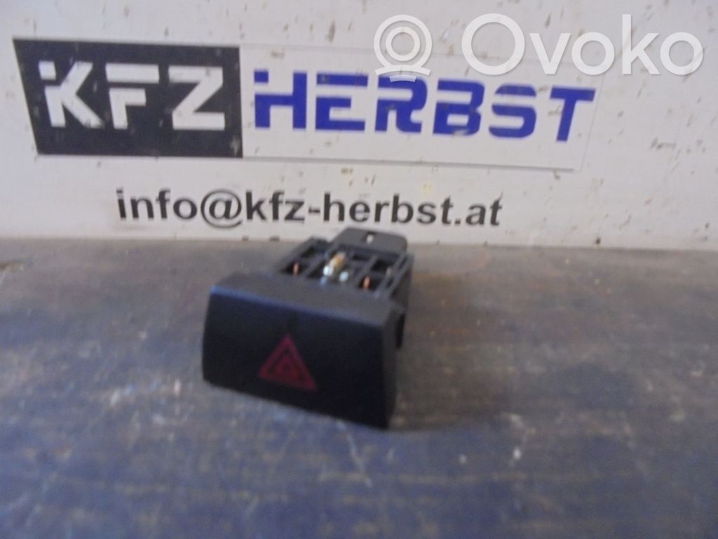 KIA Cerato Hazard light switch 