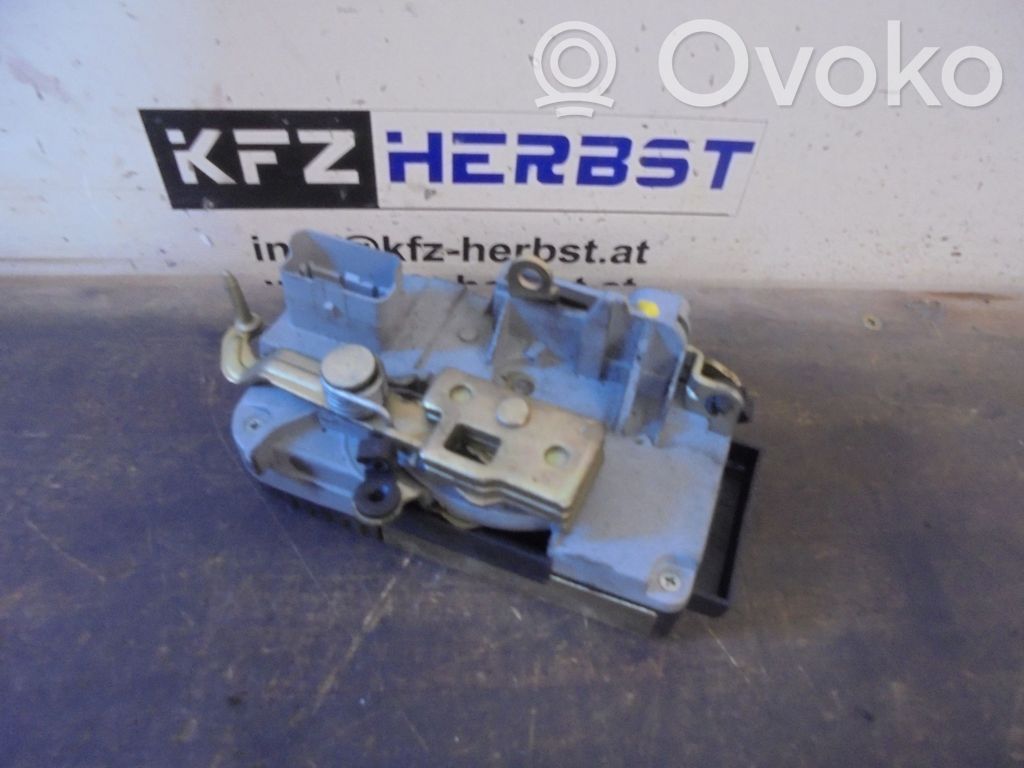 Citroen C8 Front door lock 