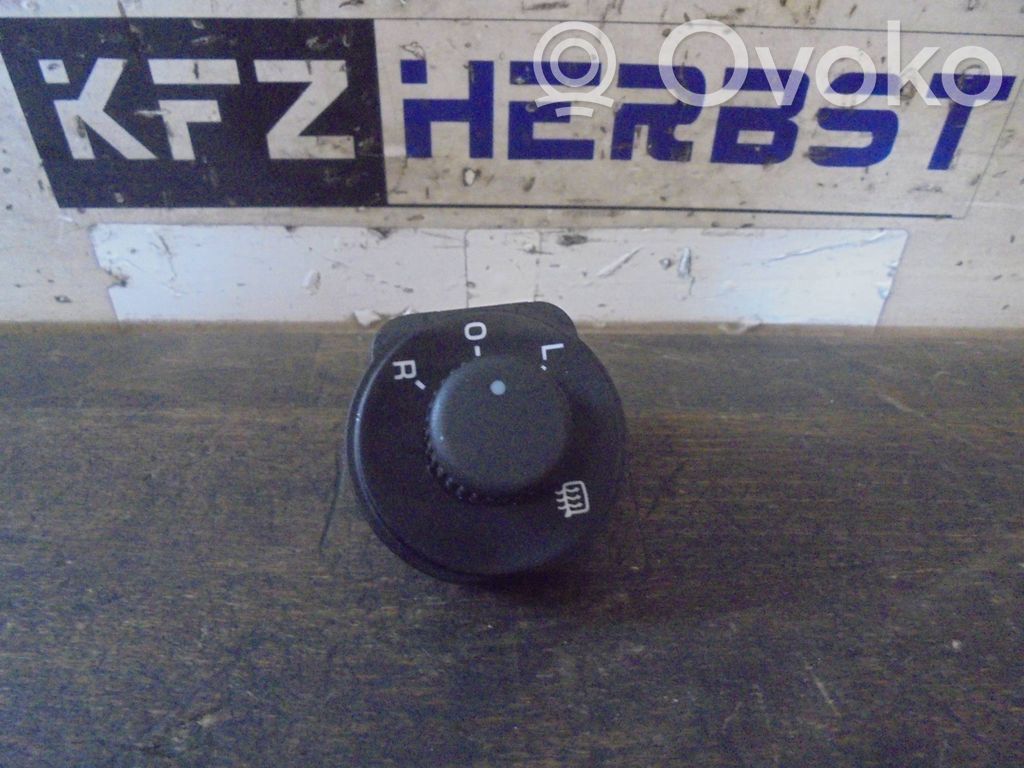 Volkswagen Scirocco Wing mirror switch 