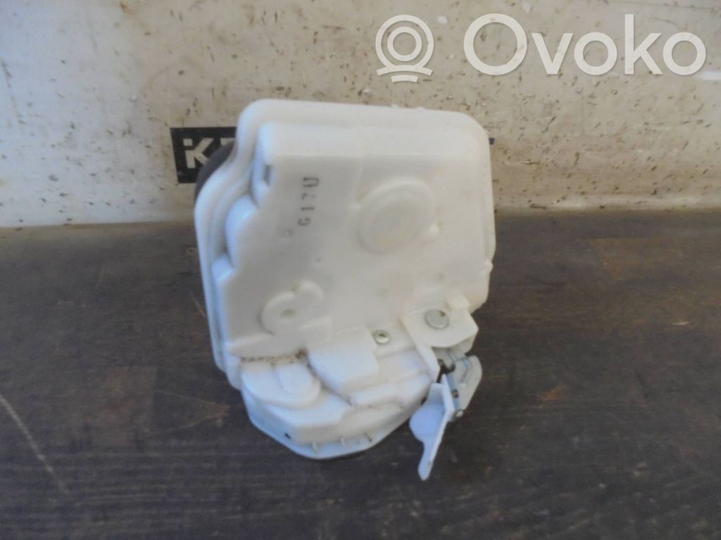 Mazda 3 II Rear door lock 