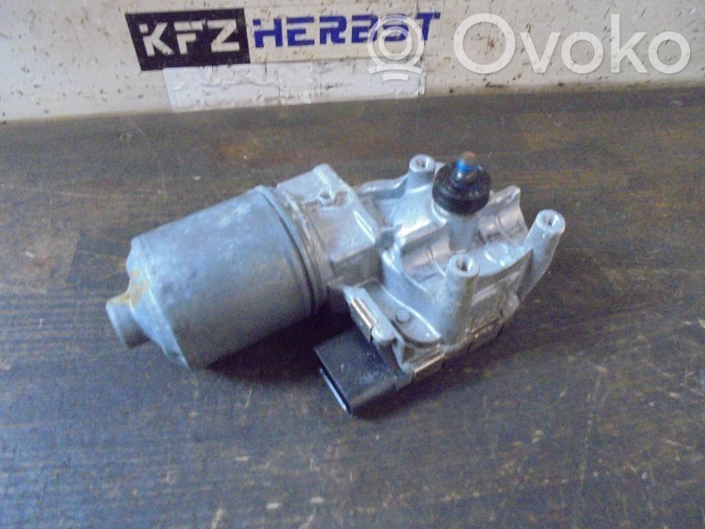 Volkswagen PASSAT B8 Moteur d'essuie-glace
