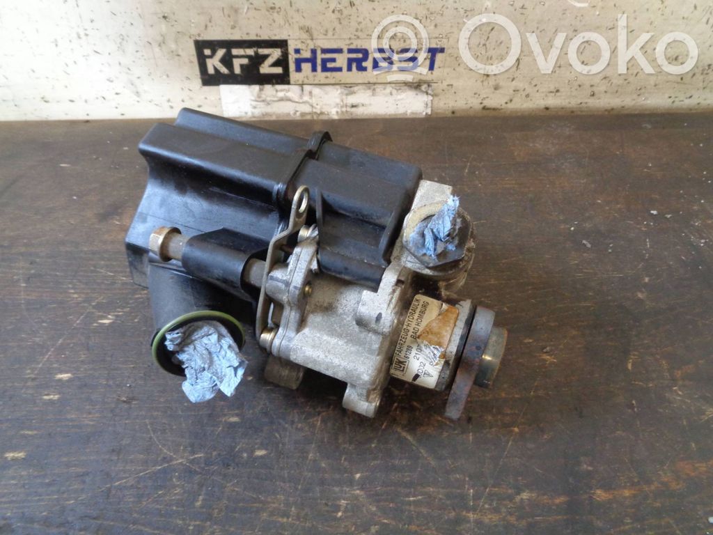 Porsche Boxster 986 Power steering pump 