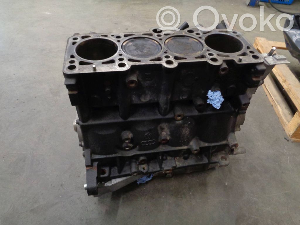 Moottorin lohko   06A103101J,06A105021
