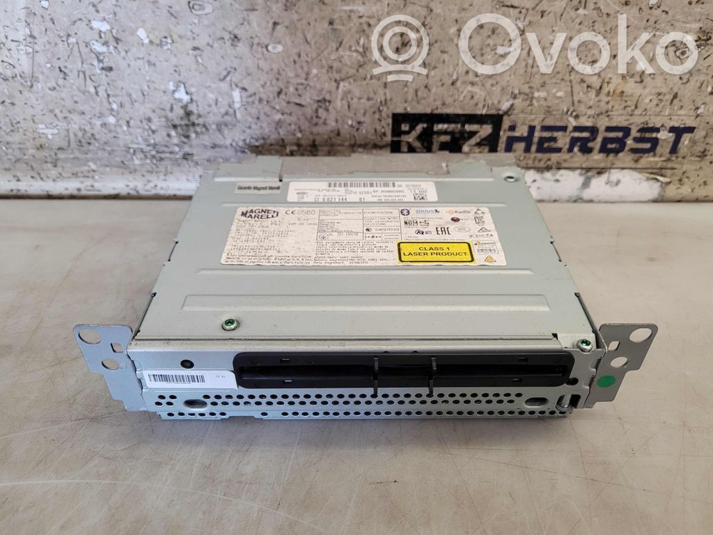 BMW 2 F46 Stacja multimedialna GPS / CD / DVD 