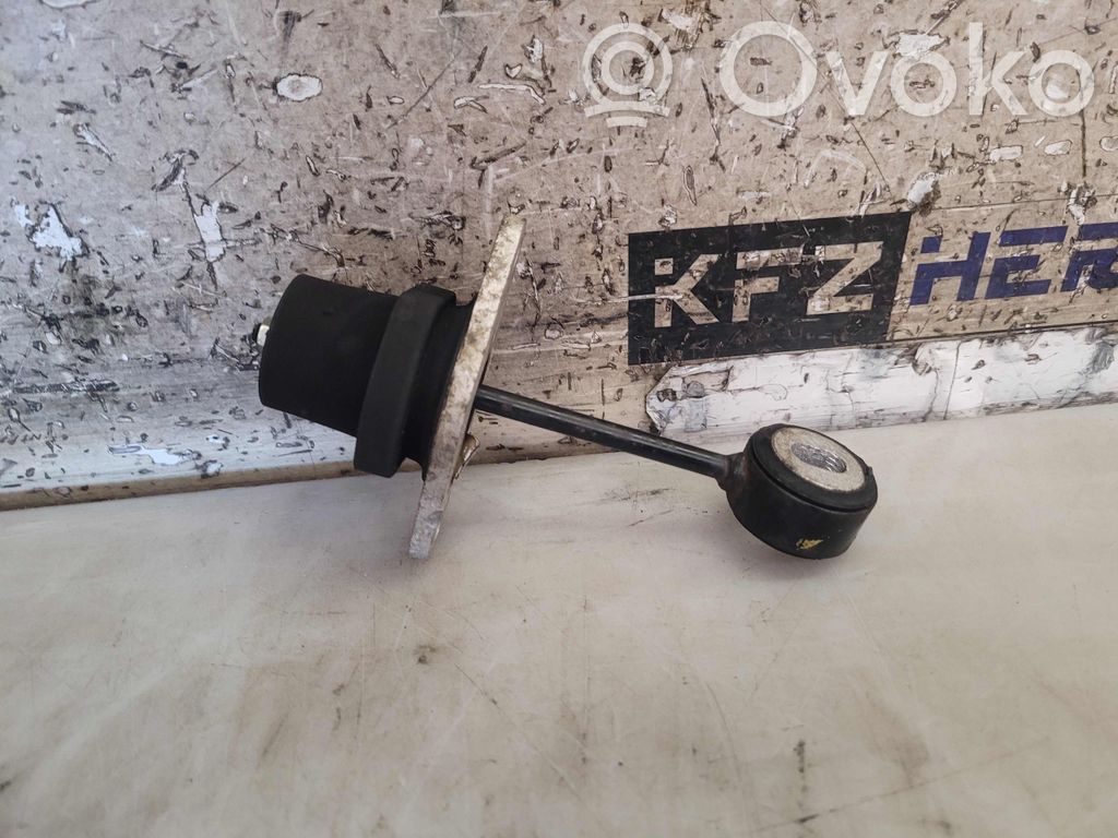 Audi Q7 4M Engine mount bracket 