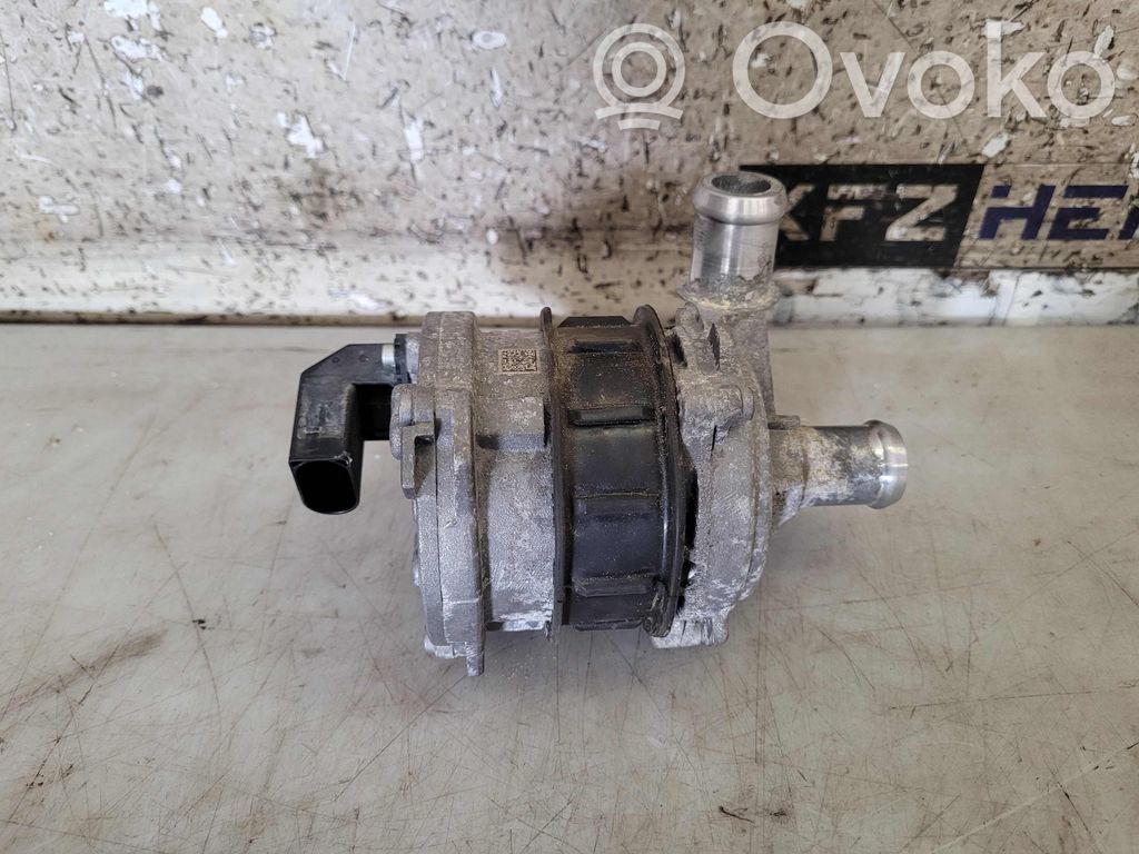 Pompe de circulation d'eau   9J1965567E,9J1965567E,9J1965567F,015136801KT,019012801KT,9J1965567E,9J1965567F