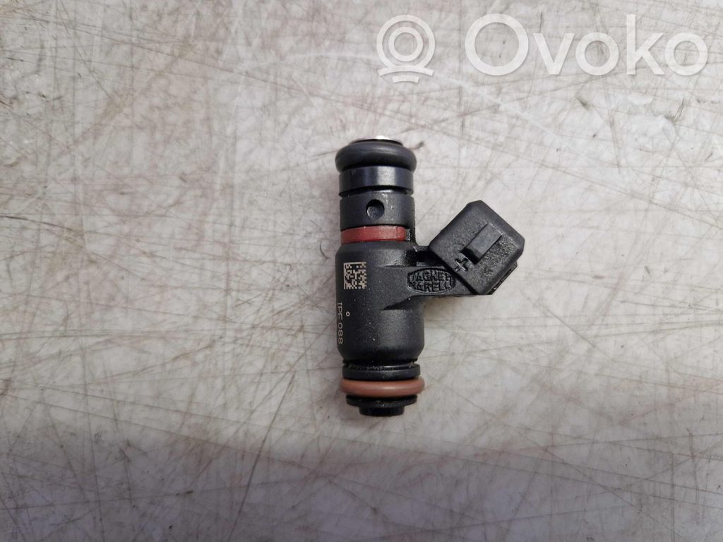 Fiat 500 Fuel injector 