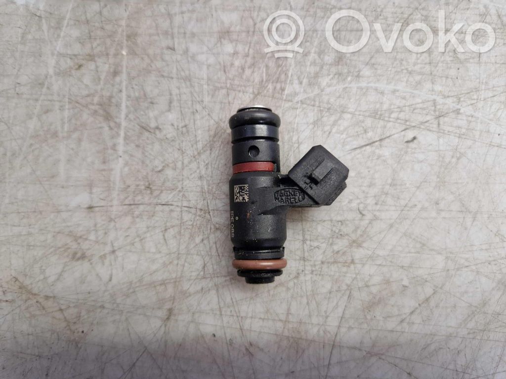 Fiat 500 Fuel injector 