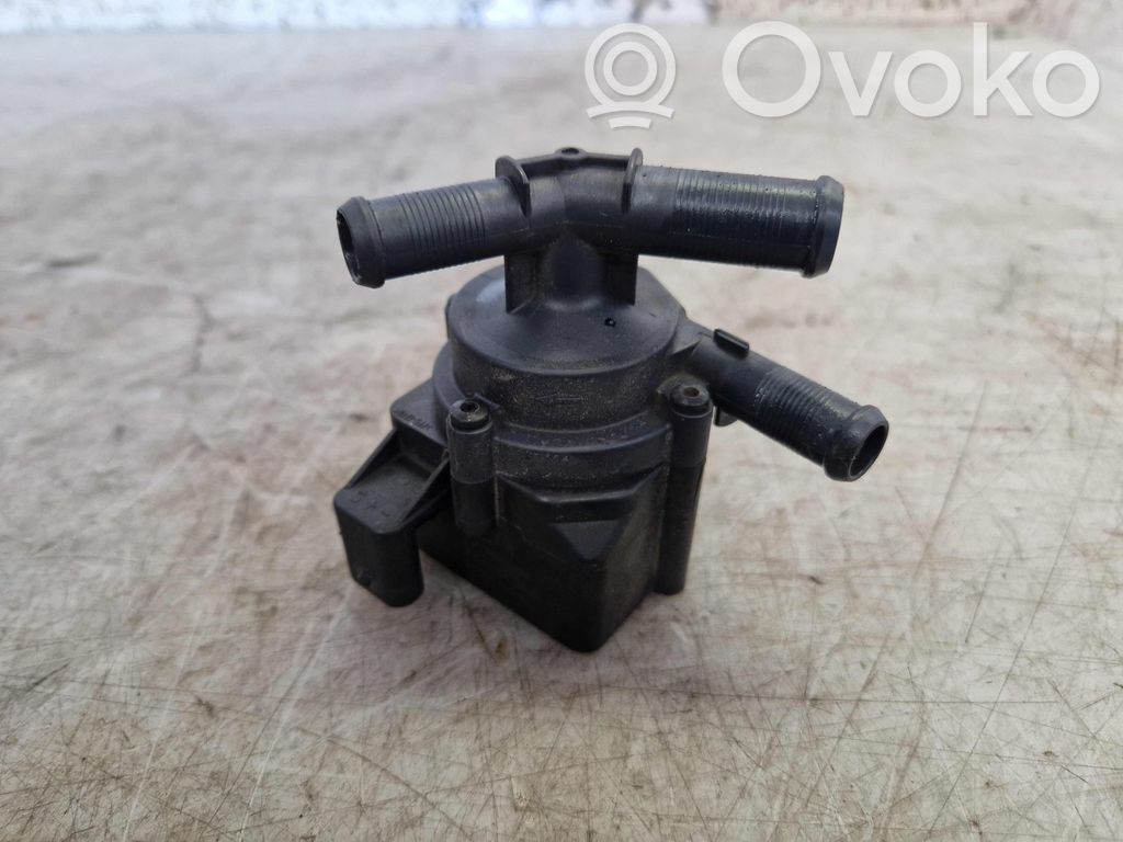 Opel Corsa F Bomba de agua 