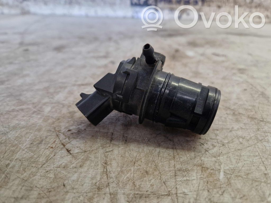 Mazda 6 Windscreen/windshield washer pump 