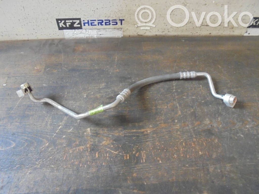 Ilmastointilaitteen putki (A/C)   C1B119A704AC,C1B119A704AC