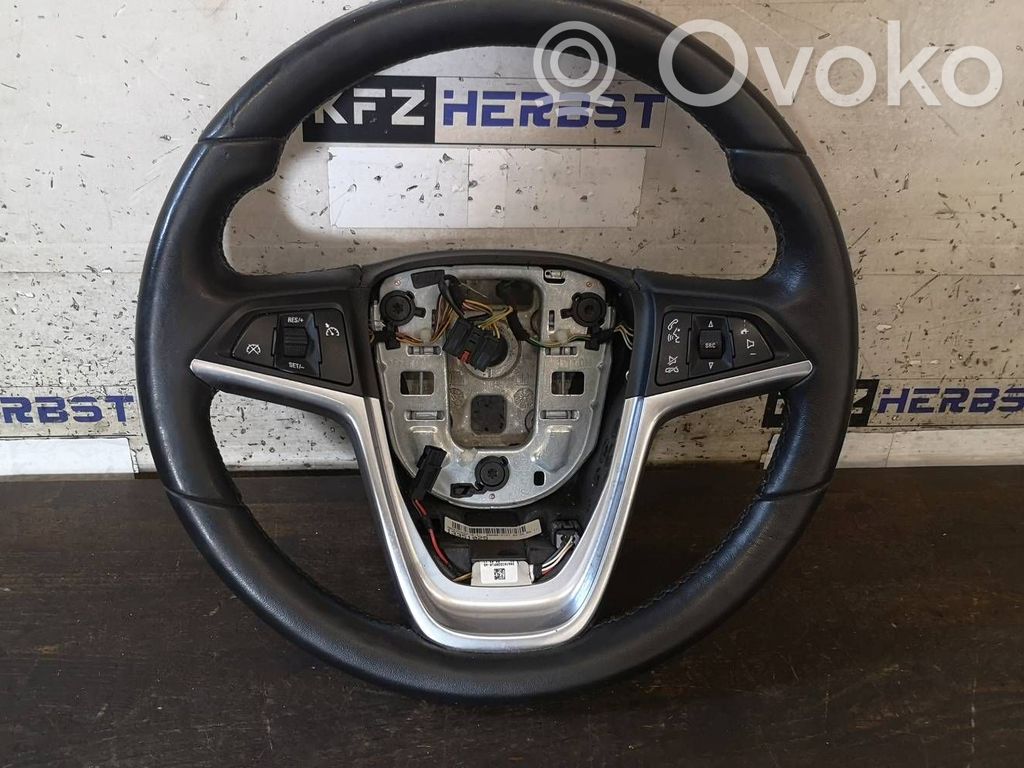 Opel Astra J Ohjauspyörä 