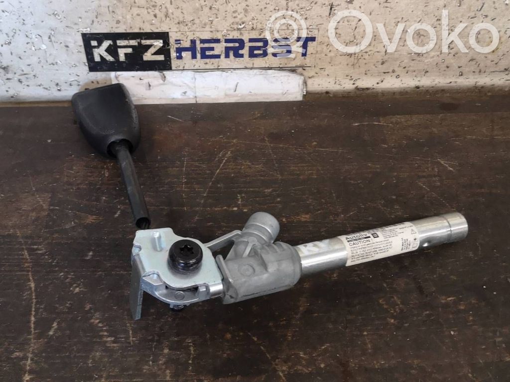 Opel Corsa D Hebilla del cinturón delantero 