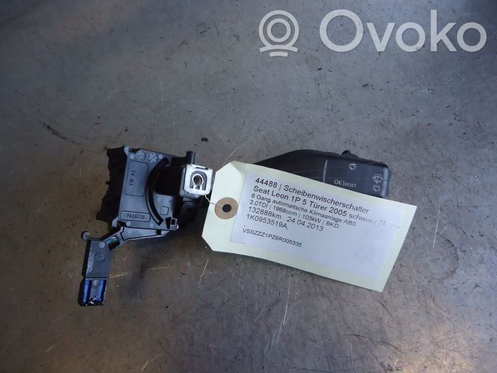 Wiper switch   WISCHERHEBEL,LENKSTOCKHEBEL,1K0953519A,LENKSTOCKHEBEL,WISCHERHEBEL