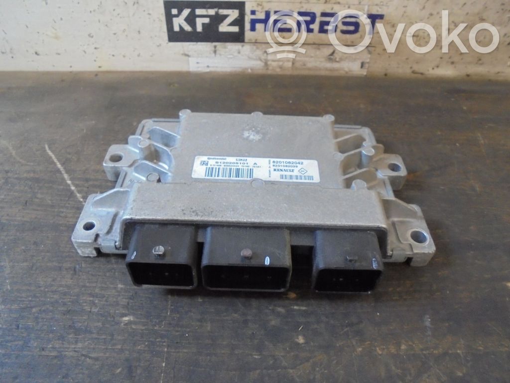 Dacia Sandero Engine control unit/module 