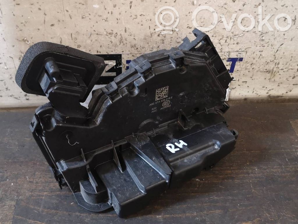 Skoda Octavia Mk3 (5E) Serratura portiera posteriore