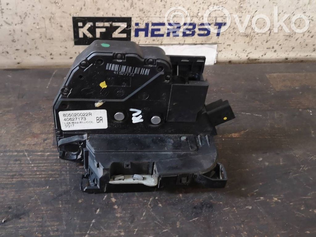 Renault Megane III Front door lock 