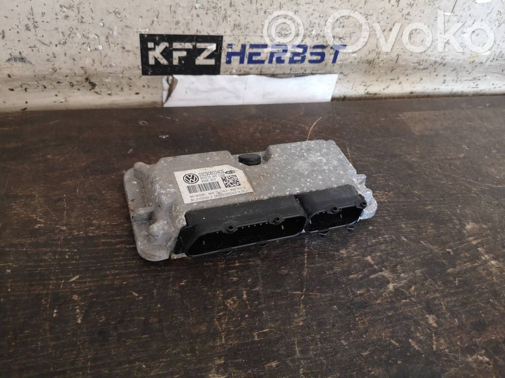 Seat Leon (1P) Engine control unit/module 