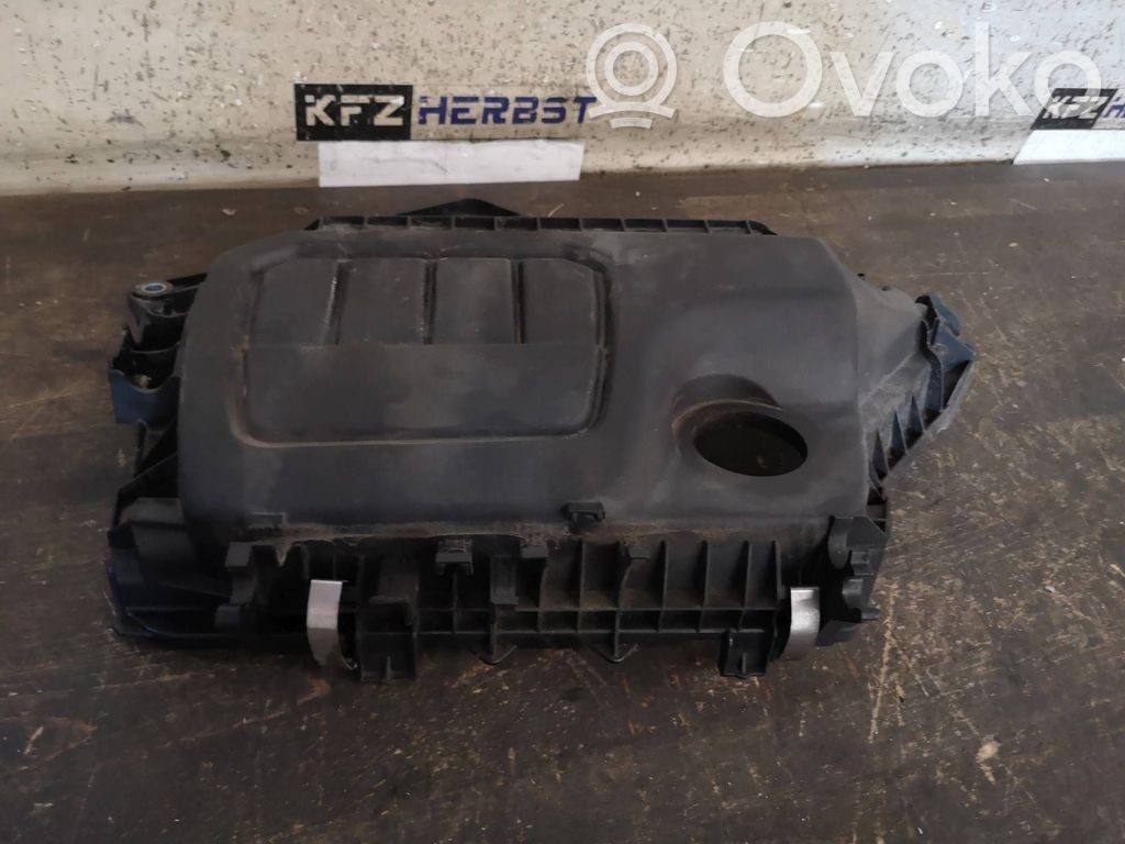 Couvercle cache moteur   175B11268R,175B11268R