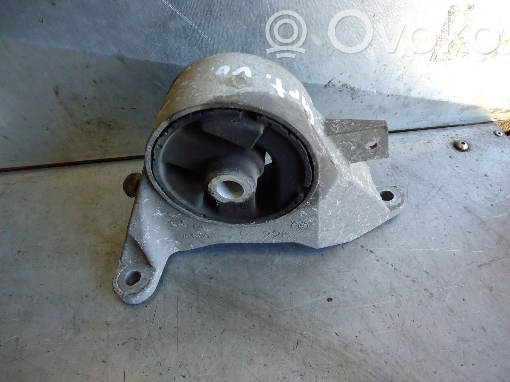 Gearbox mounting bracket