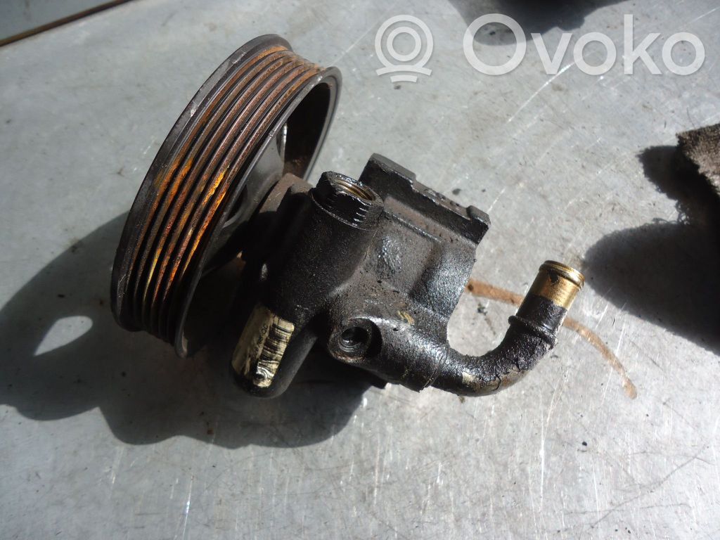 Opel Omega B2 Power steering pump 